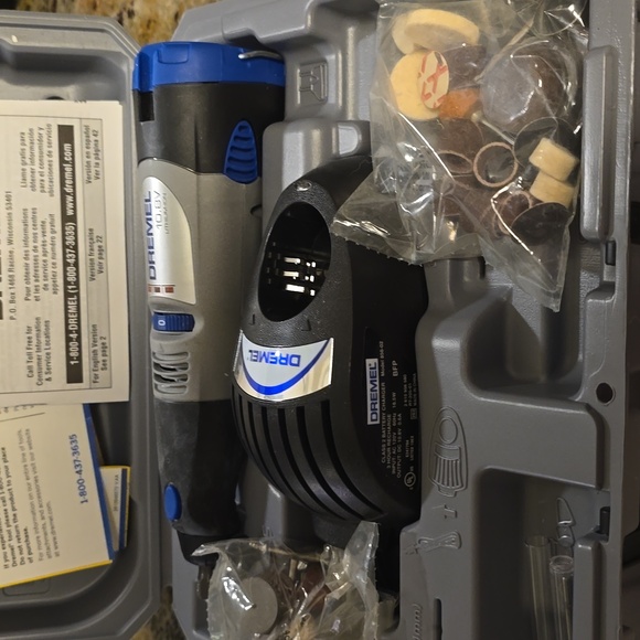 Dremel 800 Rotary Tool - Picture 2 of 4